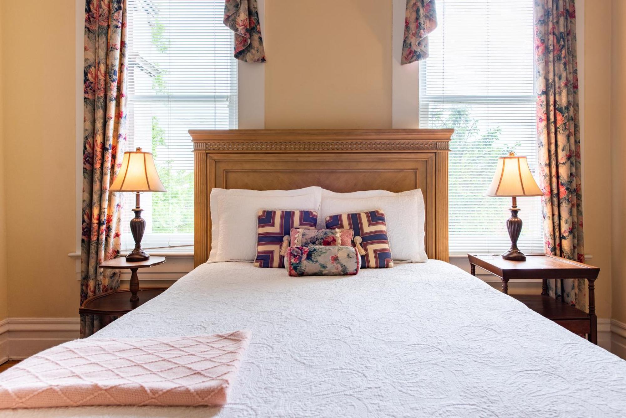 Dupont Mansion Bed & Breakfast Louisville-Jefferson County Chambre photo