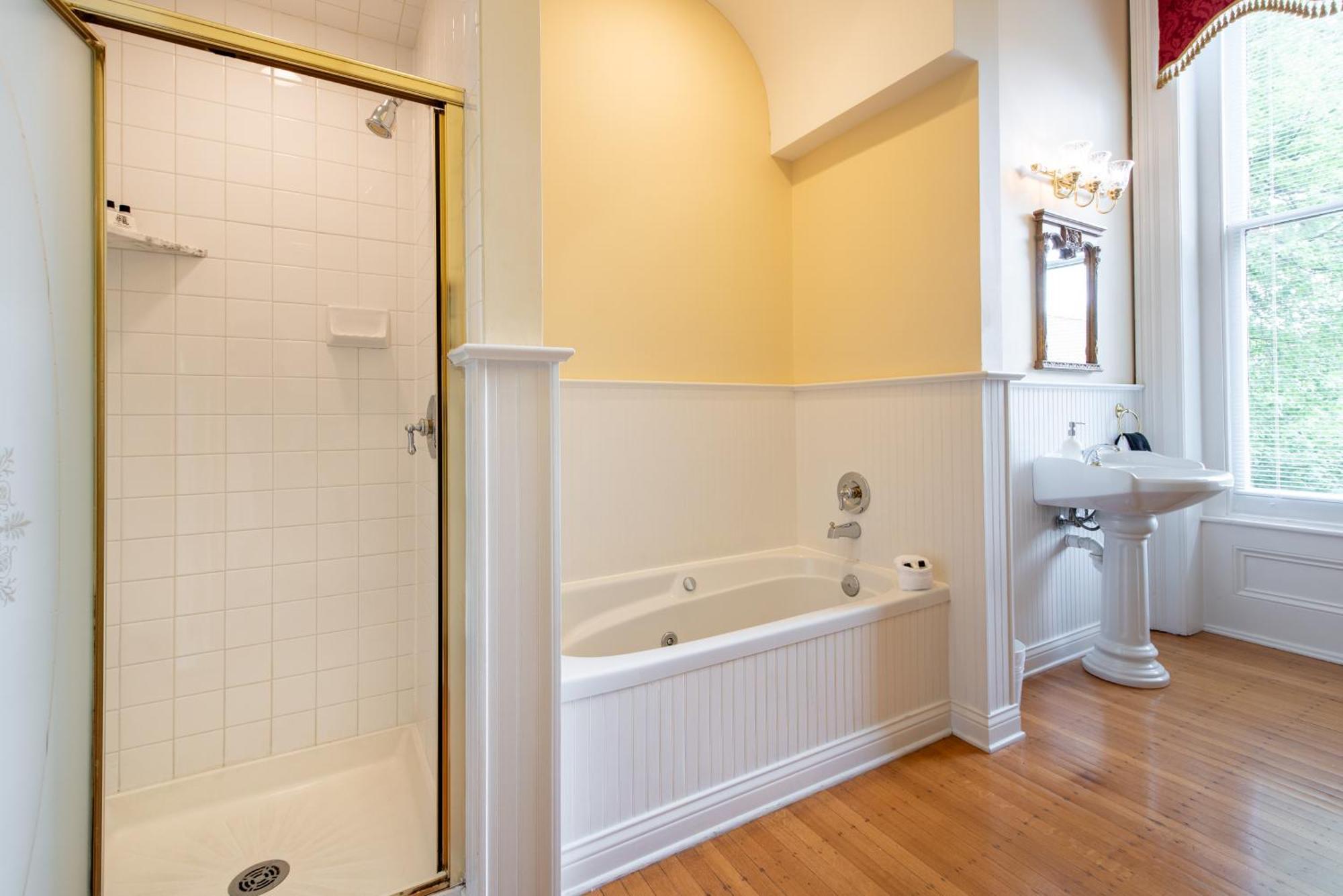 Dupont Mansion Bed & Breakfast Louisville-Jefferson County Chambre photo