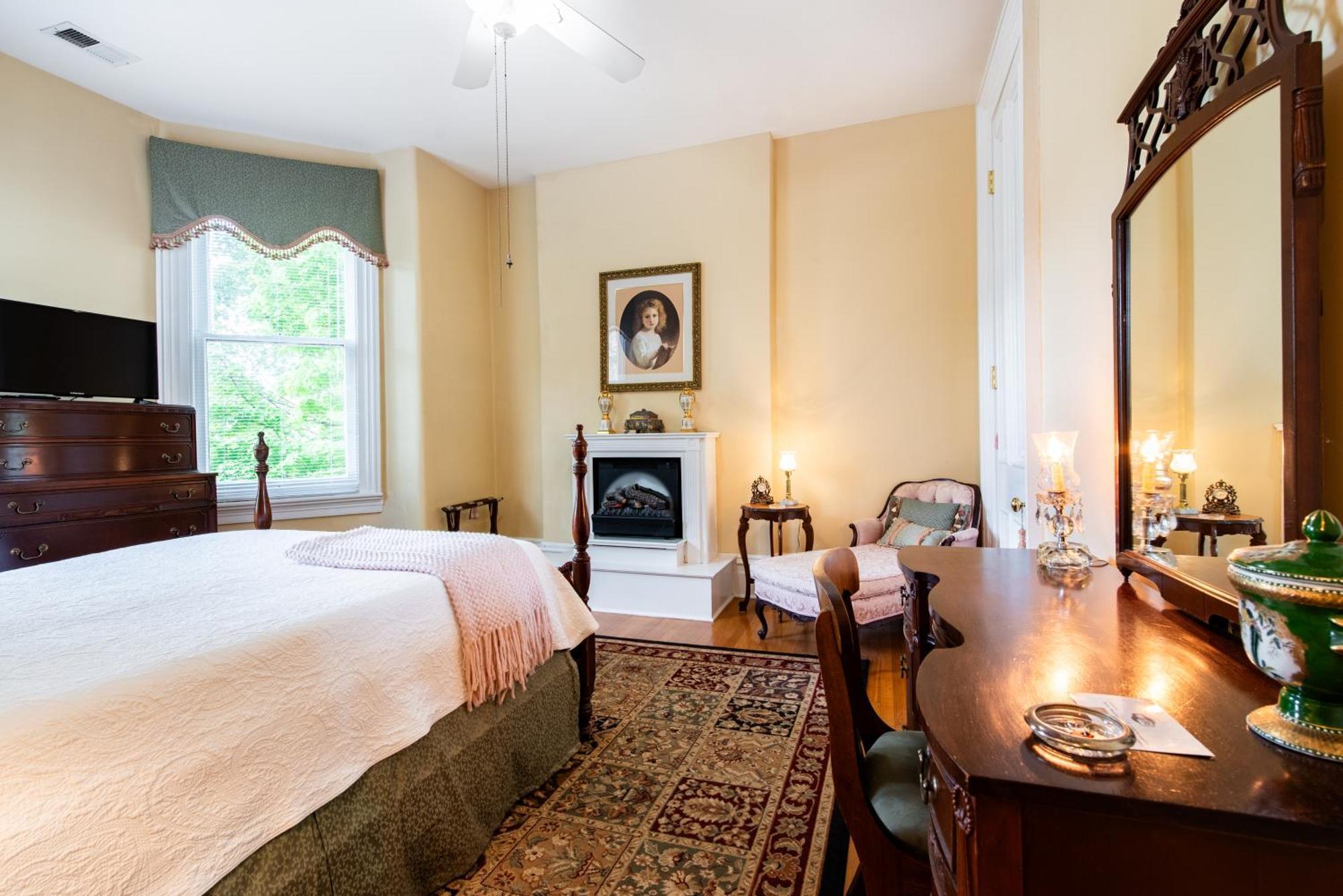 Dupont Mansion Bed & Breakfast Louisville-Jefferson County Chambre photo