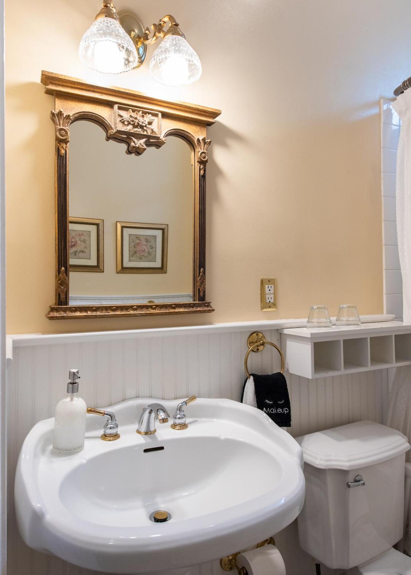 Dupont Mansion Bed & Breakfast Louisville-Jefferson County Chambre photo